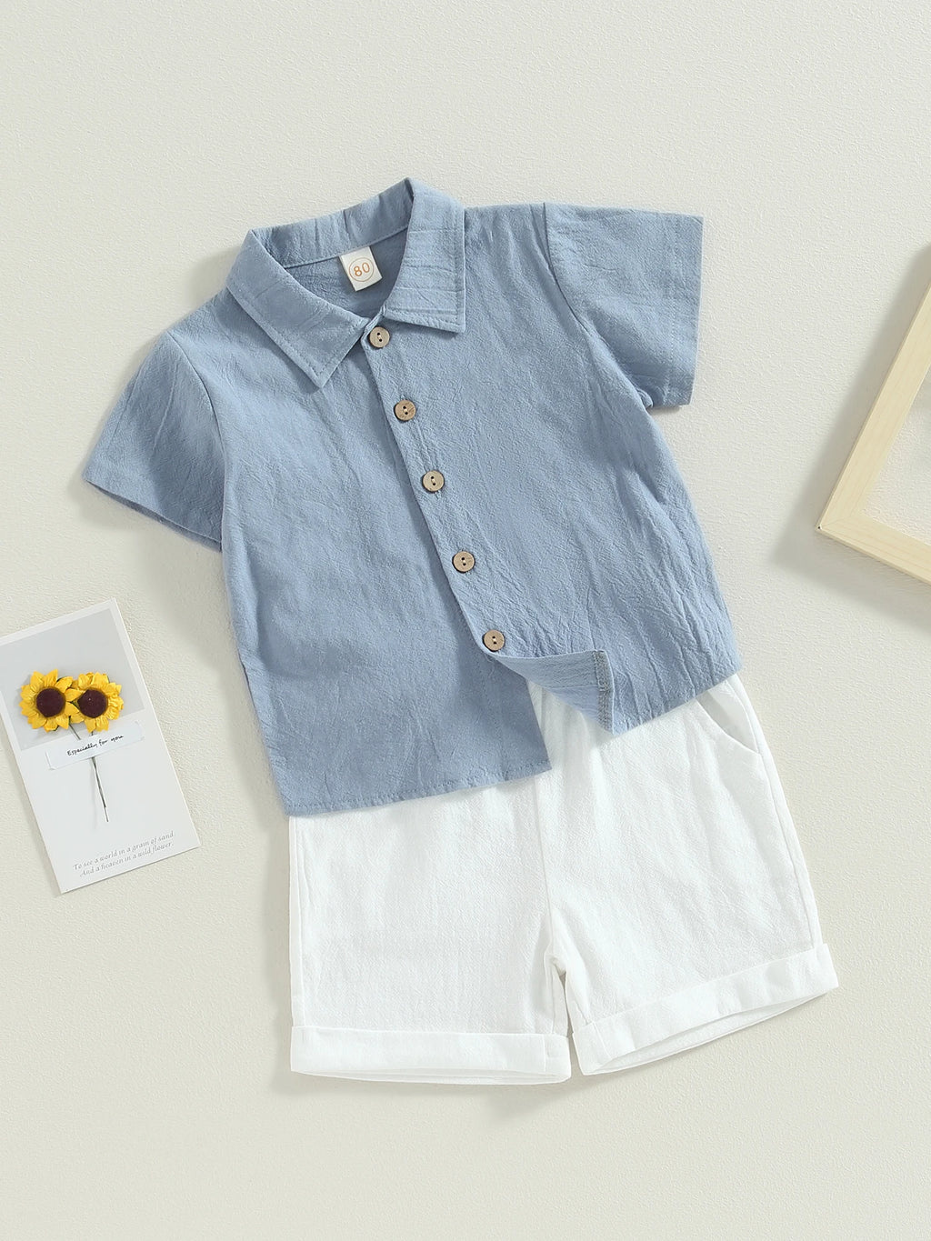 Baby boy two-piece set, shorts detail