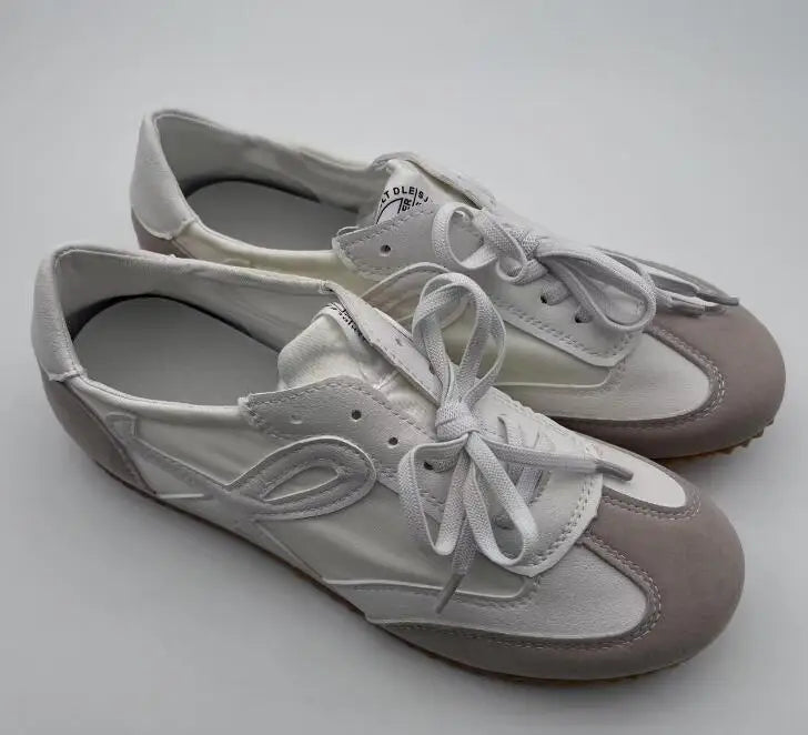 McGregor Clan- Women's Lightweight Sneakers