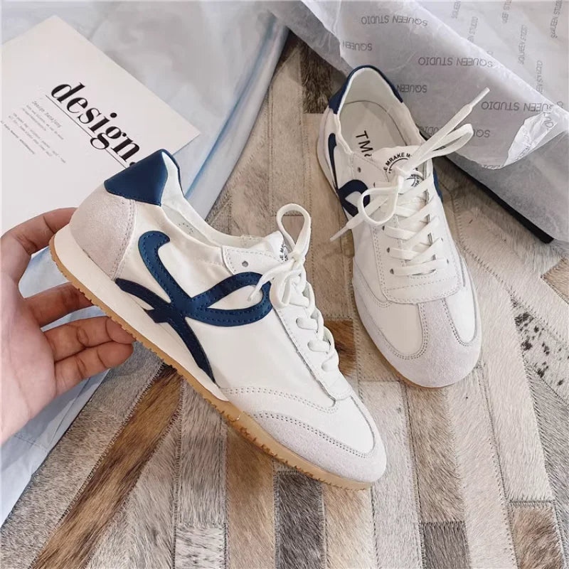 McGregor Clan- Women's Lightweight Sneakers