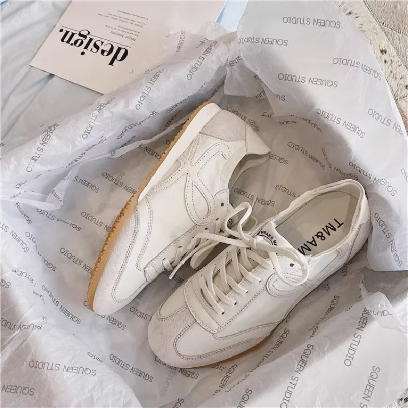 McGregor Clan- Women's Lightweight Sneakers