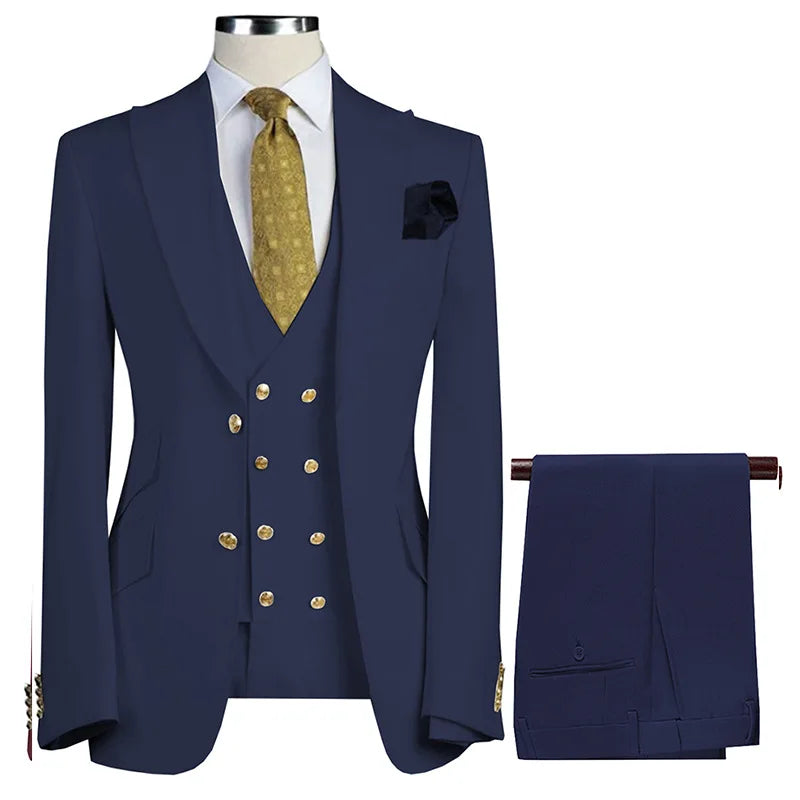 Gentleman's 3-piece suit with vest, front view