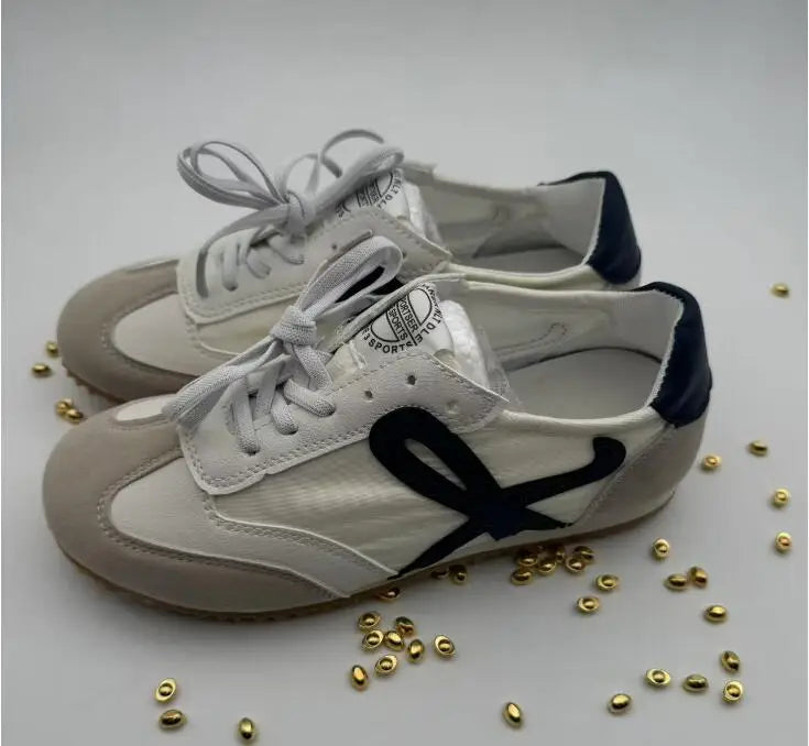 McGregor Clan- Women's Lightweight Sneakers