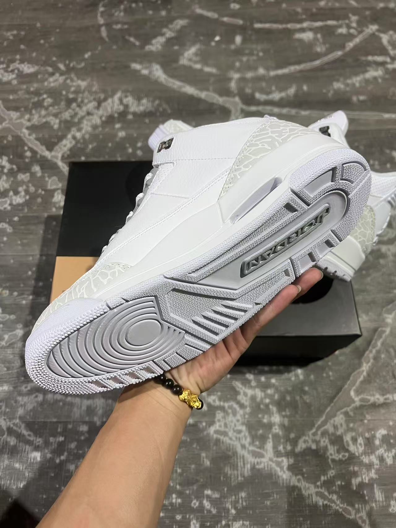 McGregor Clan Drop Shipping - JS Air Jordan 3 Pure Money